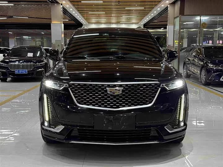 Cadillac XT6