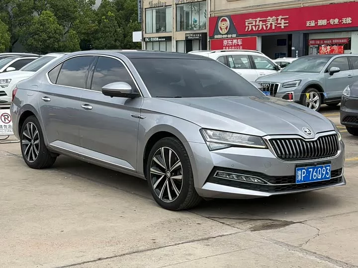 Skoda SuperB