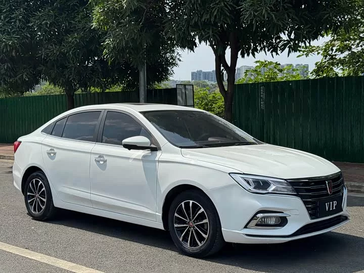 Roewe i5