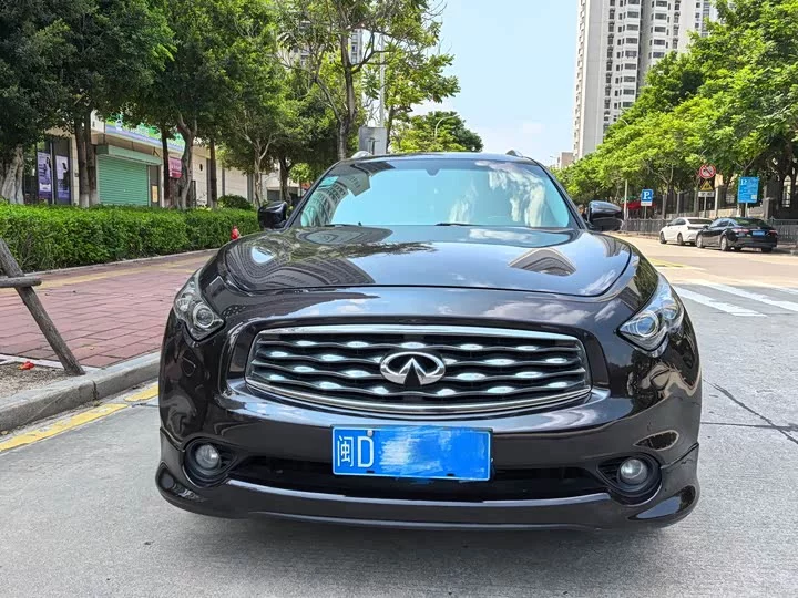 Infiniti FX