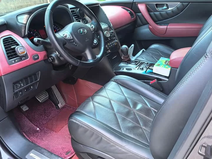Infiniti FX