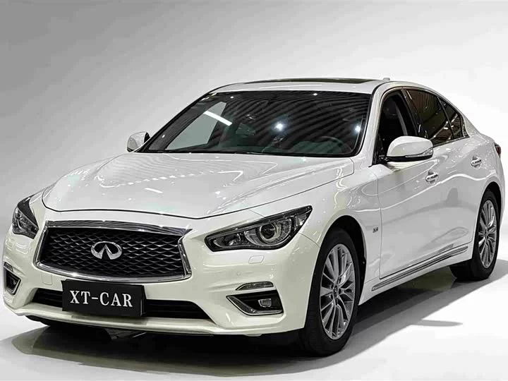 Infiniti Q50L