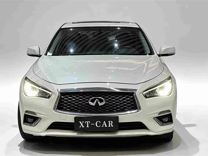 Infiniti Q50L