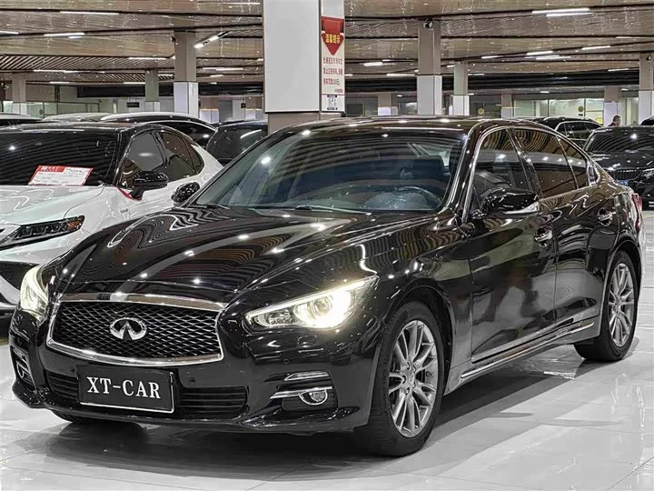 Infiniti Q50L