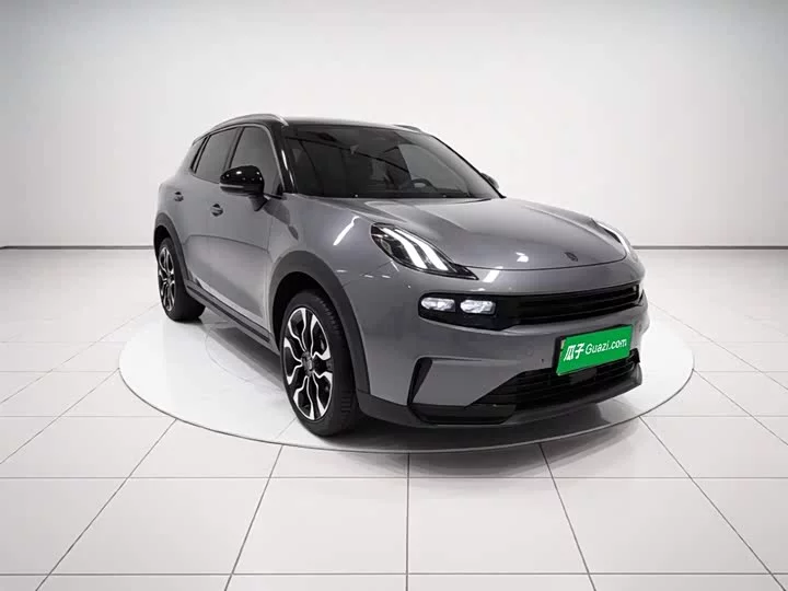 Lynk & Co 06 EM-P
