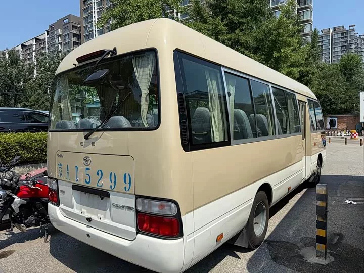 Toyota Costa