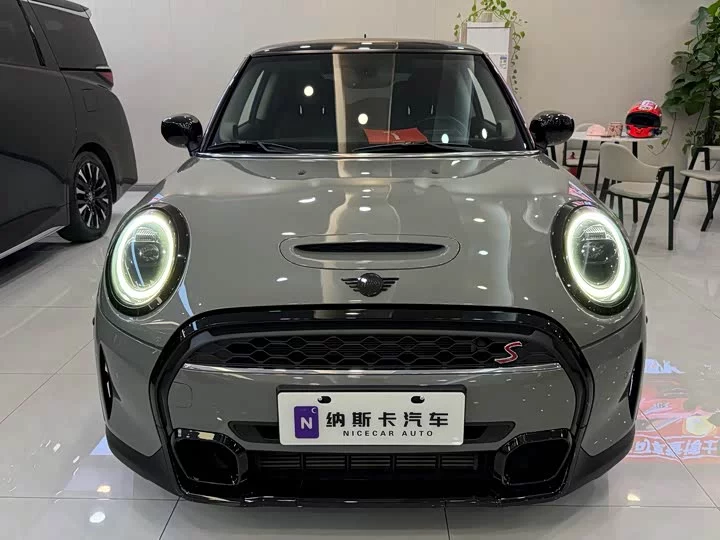 MINI 