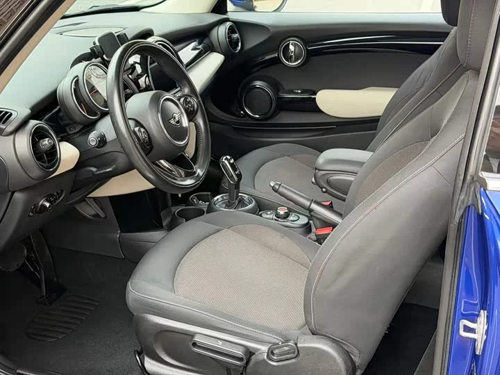 MINI 