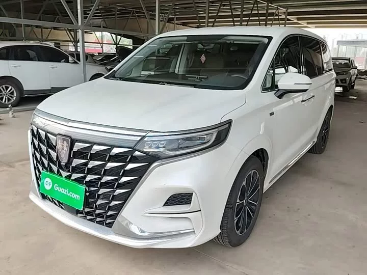 Roewe iMAX8