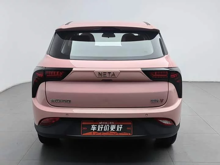 NETA Nezha V