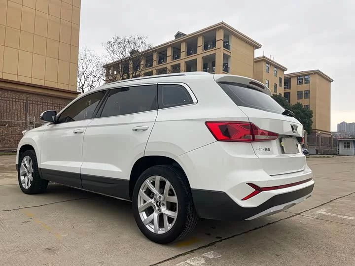 Jetta VS7