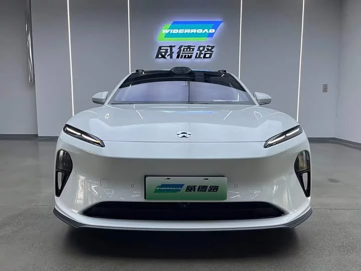NIO ET5T