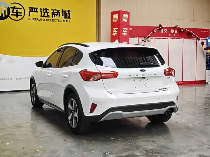 Ford Fox Active