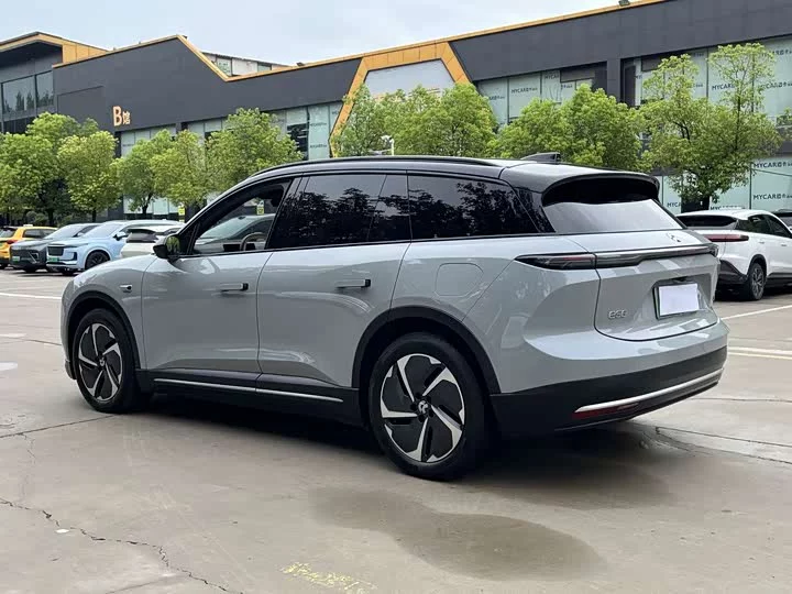 NIO ES6