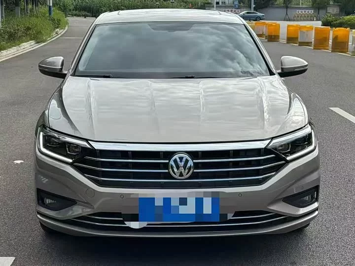 Volkswagen Sagitar