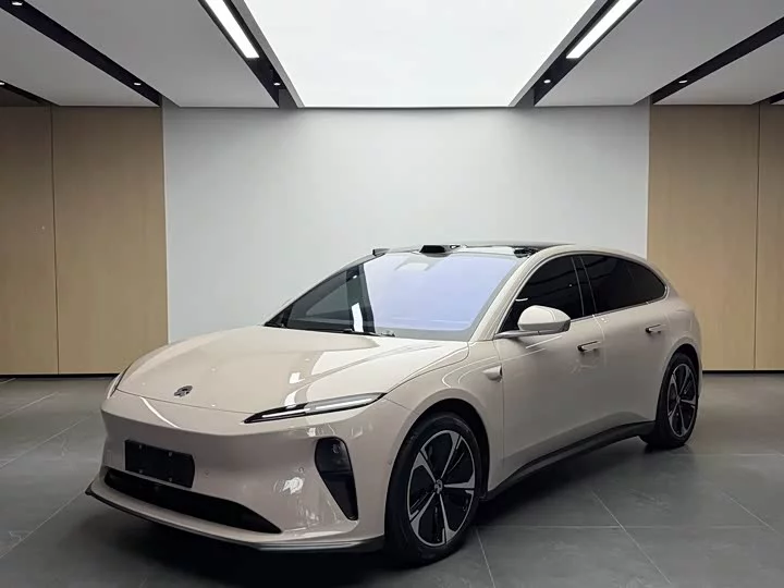 NIO ET5T
