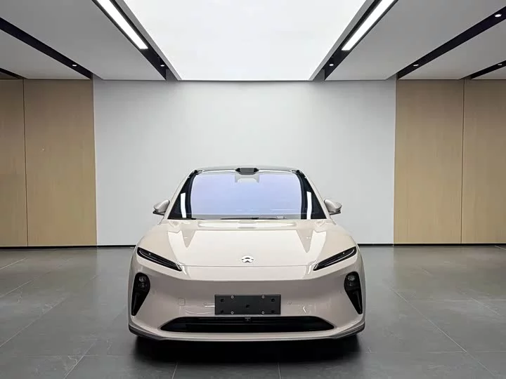 NIO ET5T