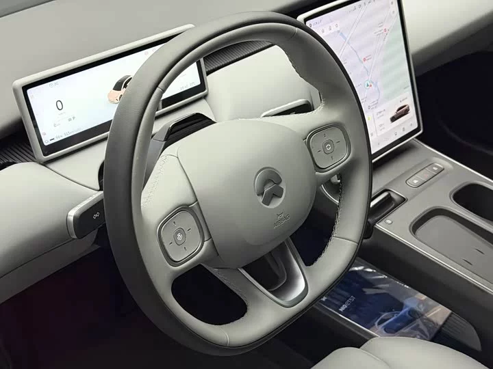 NIO ET5T