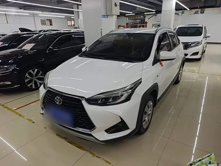 Toyota Yaris L