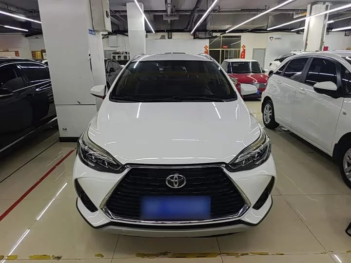 Toyota Yaris L