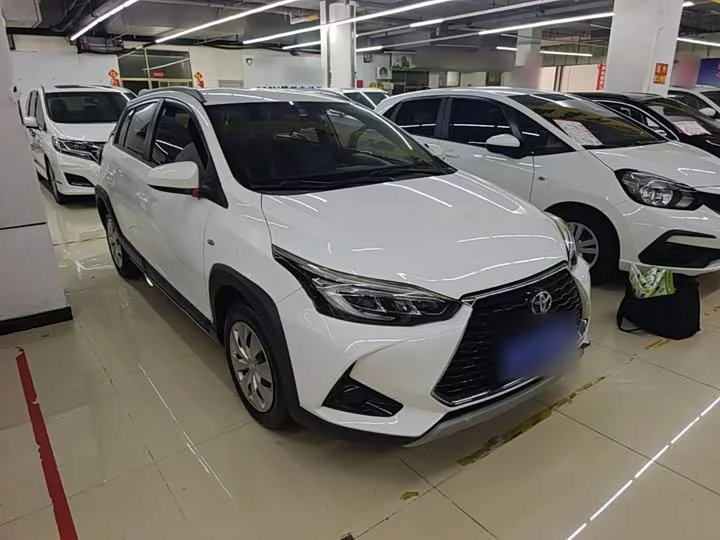 Toyota Yaris L