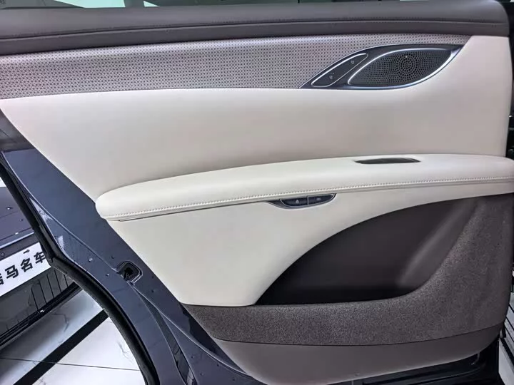 Zhiji LS7