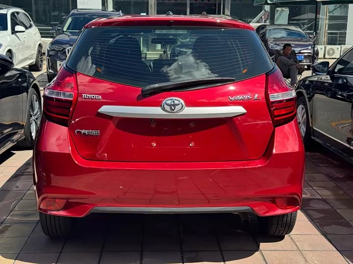 Toyota Yaris L