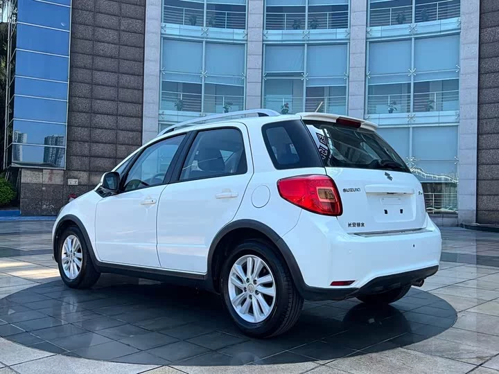 Suzuki SX4