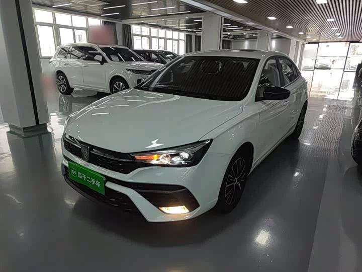 Roewe i5