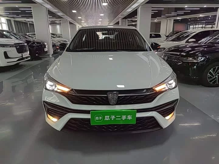 Roewe i5