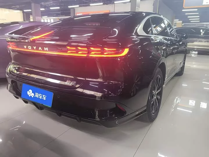 Lantu Automobile Lantu chasing light