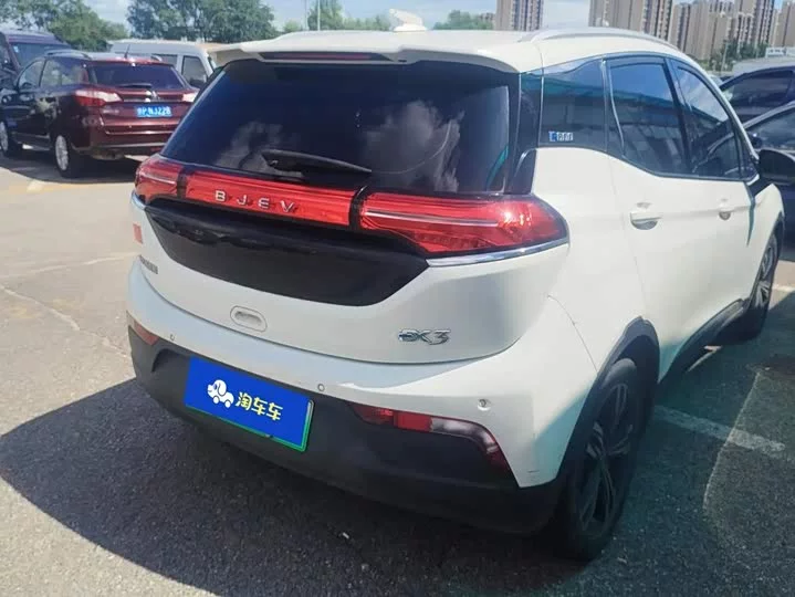 BAIC Beijing EX3