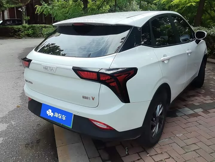 NETA Nezha V