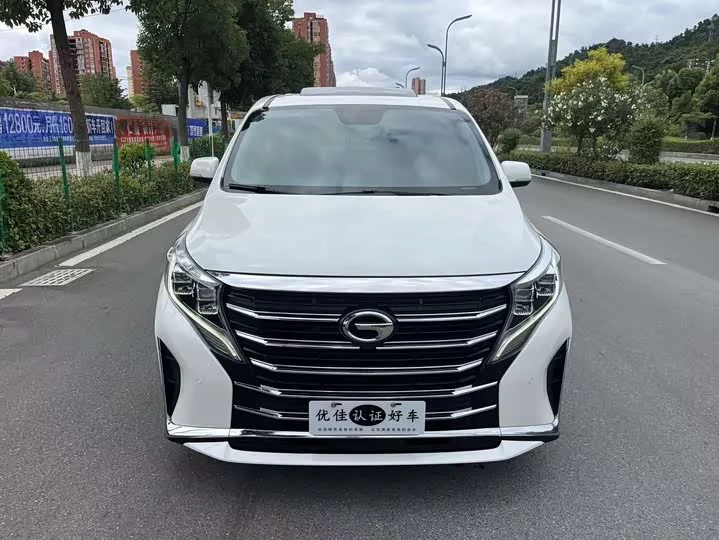 GAC Trumpchi M8