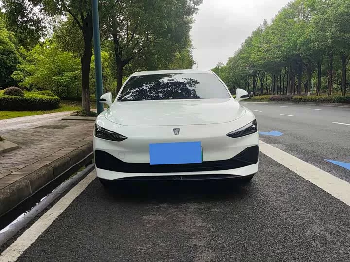 Roewe D7