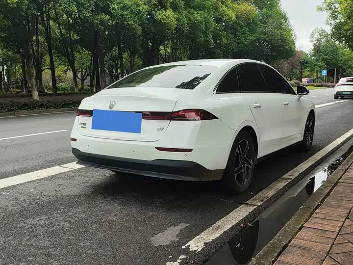 Roewe D7