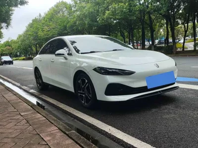 Roewe D7