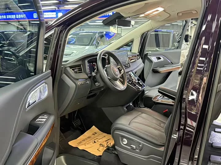 Hongqi HQ9 PHEV