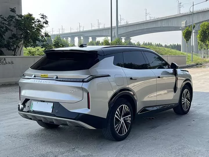 Lynk & Co 08 EM-P