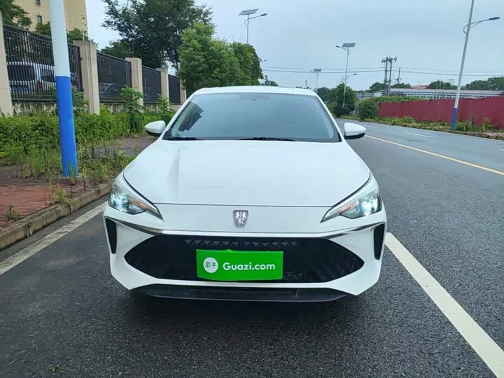 Roewe i5
