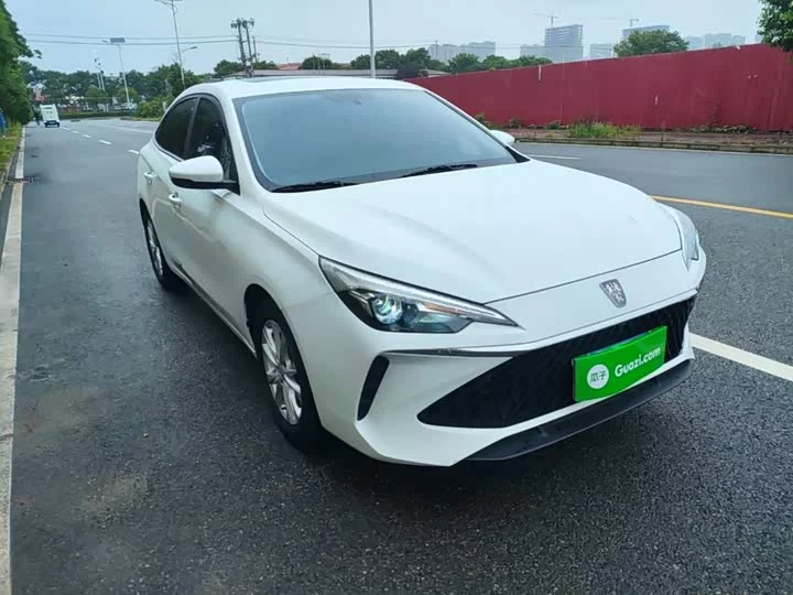 Roewe i5