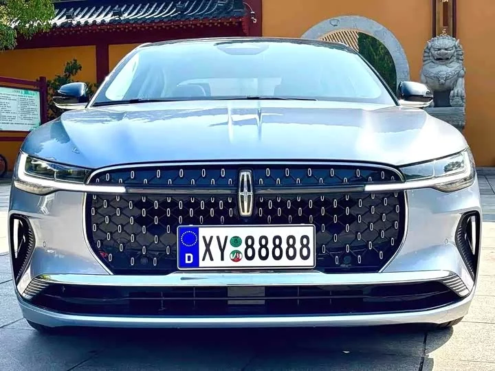 Lincoln Z