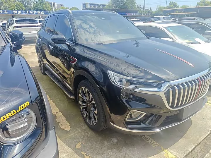 Hongqi HS5