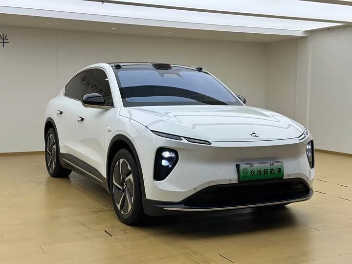 NIO EC6