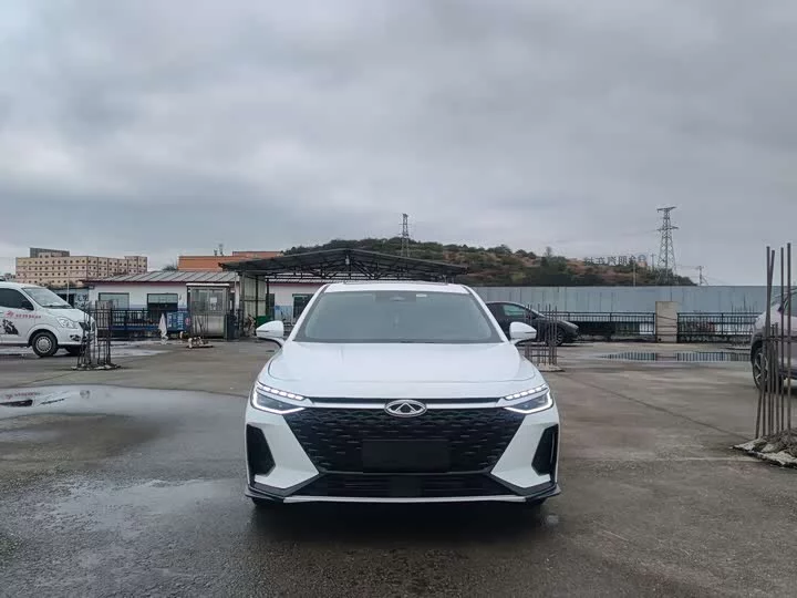 Chery Arrizo 8