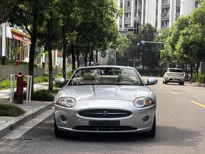 Jaguar XK