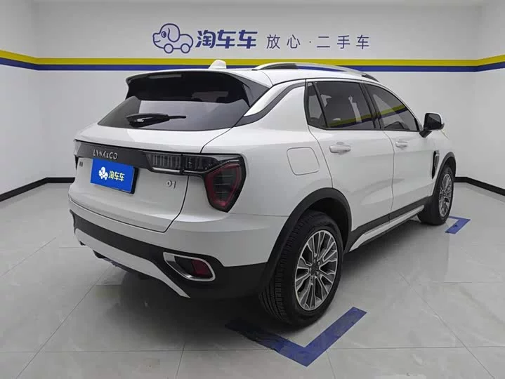 Lynk & Co 01