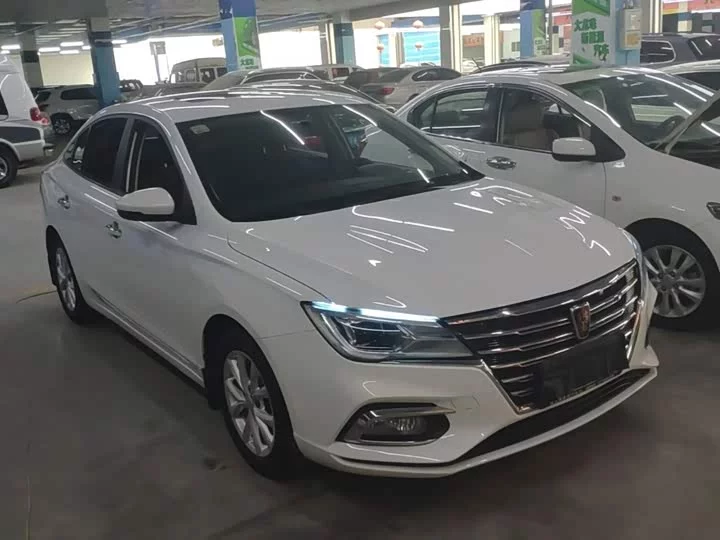 Roewe i5
