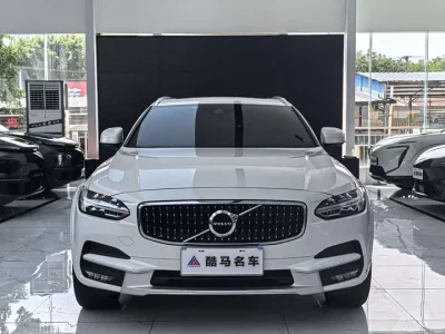 Volvo V90