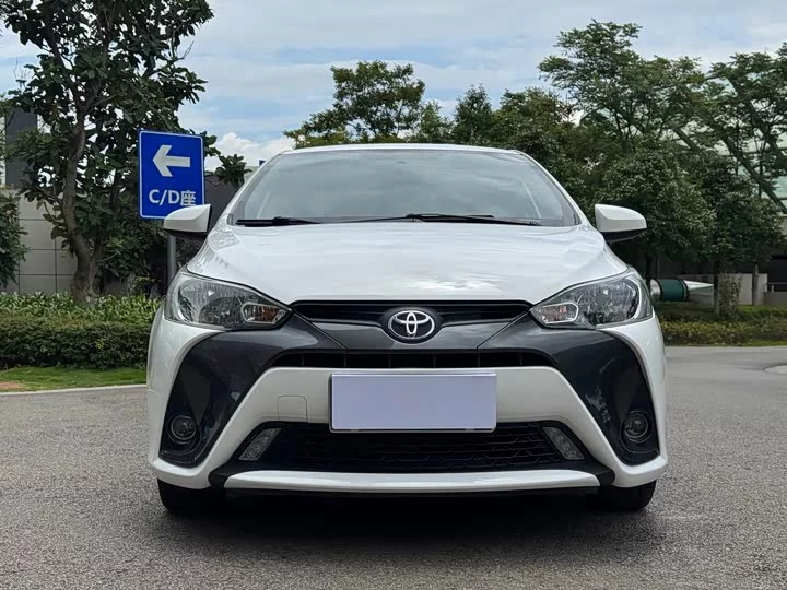 Toyota Yaris L